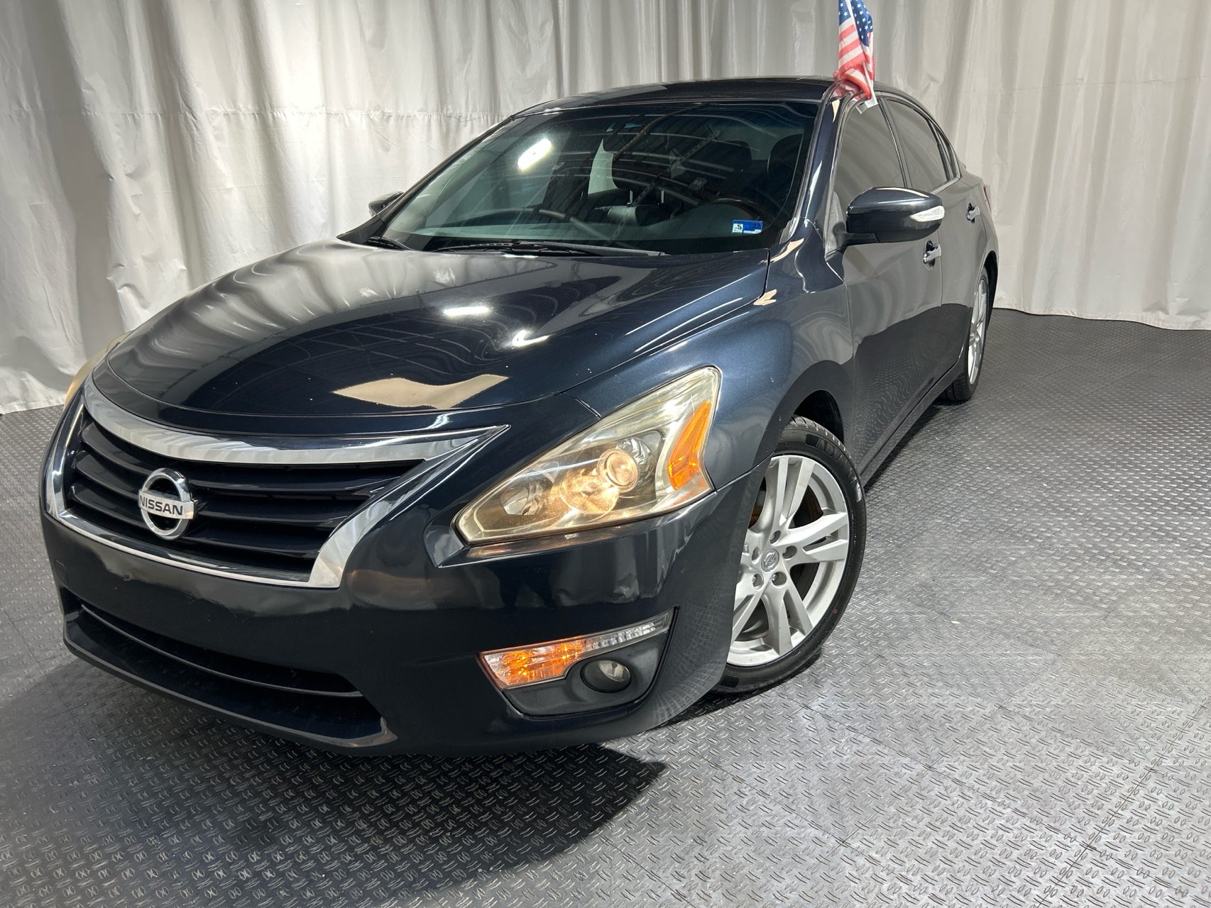 2013 Nissan Altima 3.5 SL CVT's photo