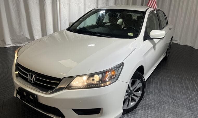 2014 Honda Accord LX's photo