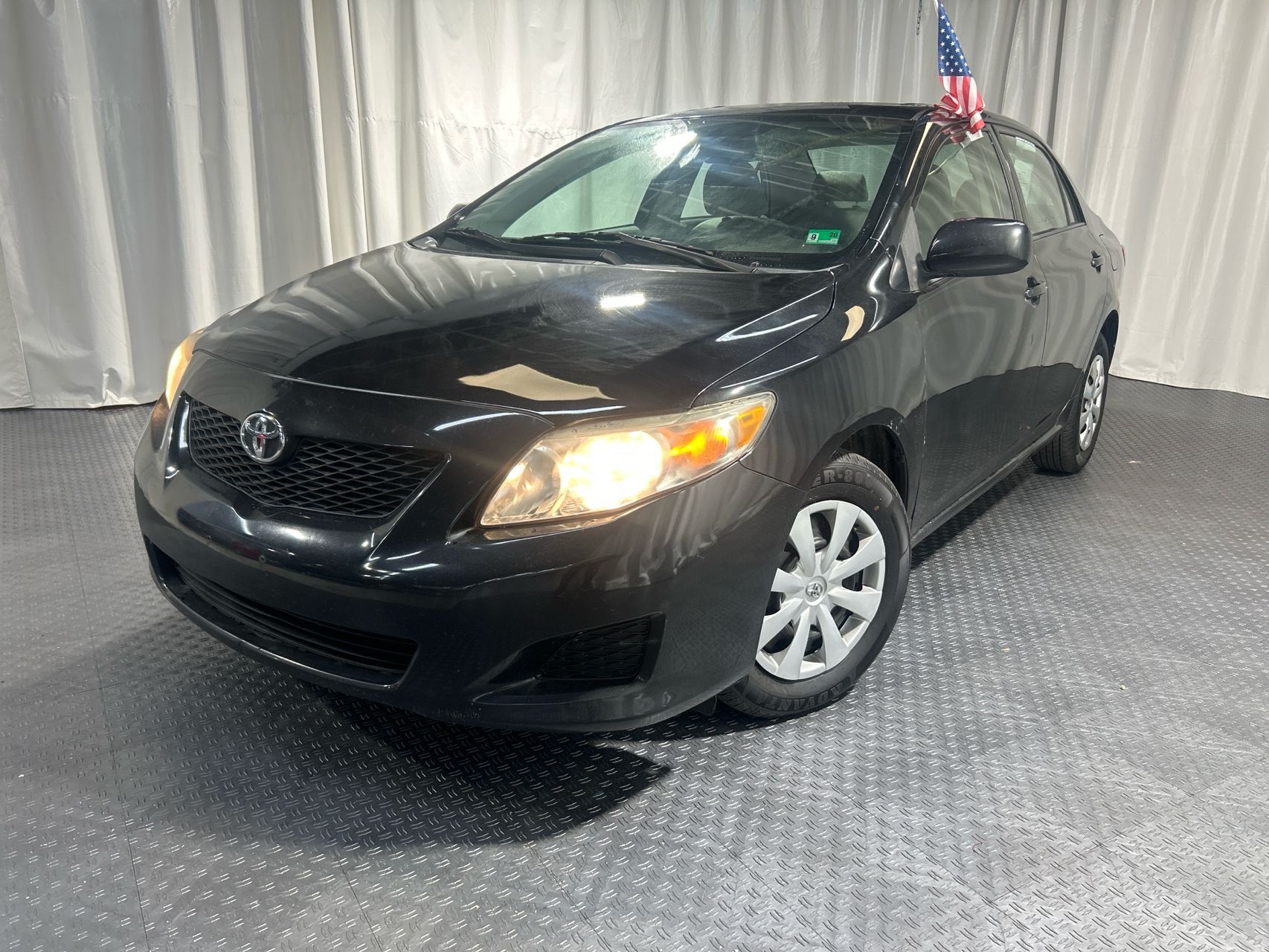 2010 Toyota Corolla LE's photo