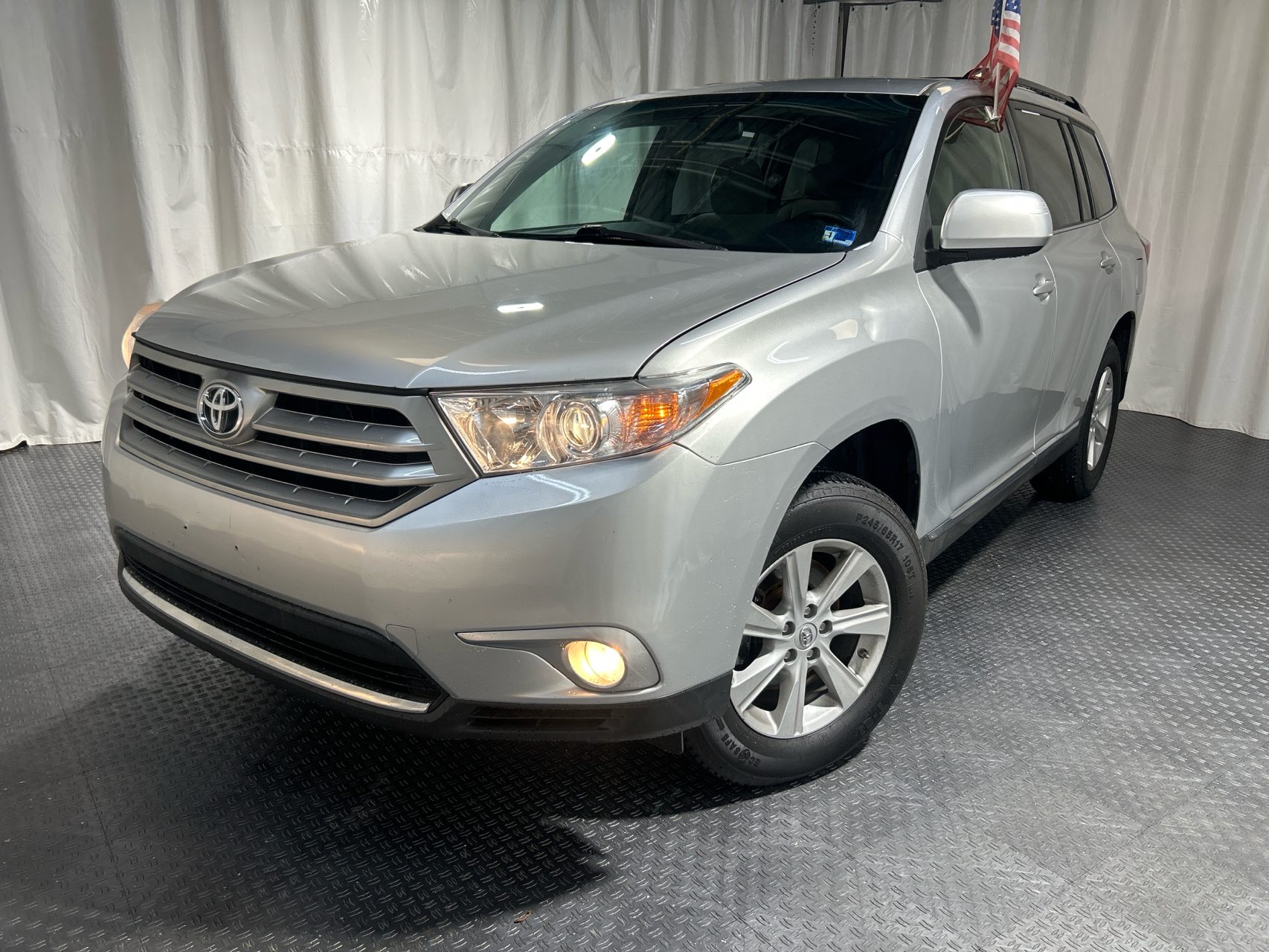 2011 Toyota Highlander V6's photo
