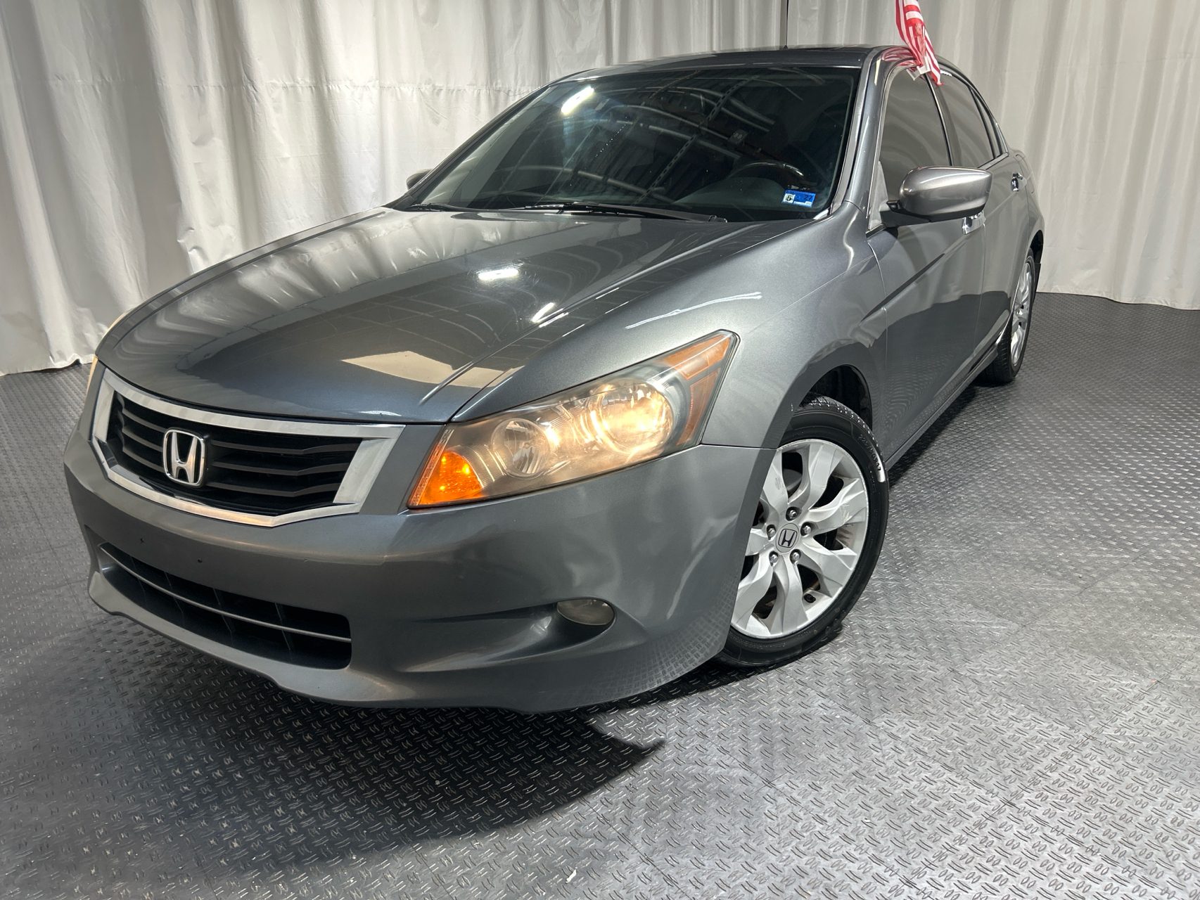 2010 Honda Accord EX-L V6 Auto's photo