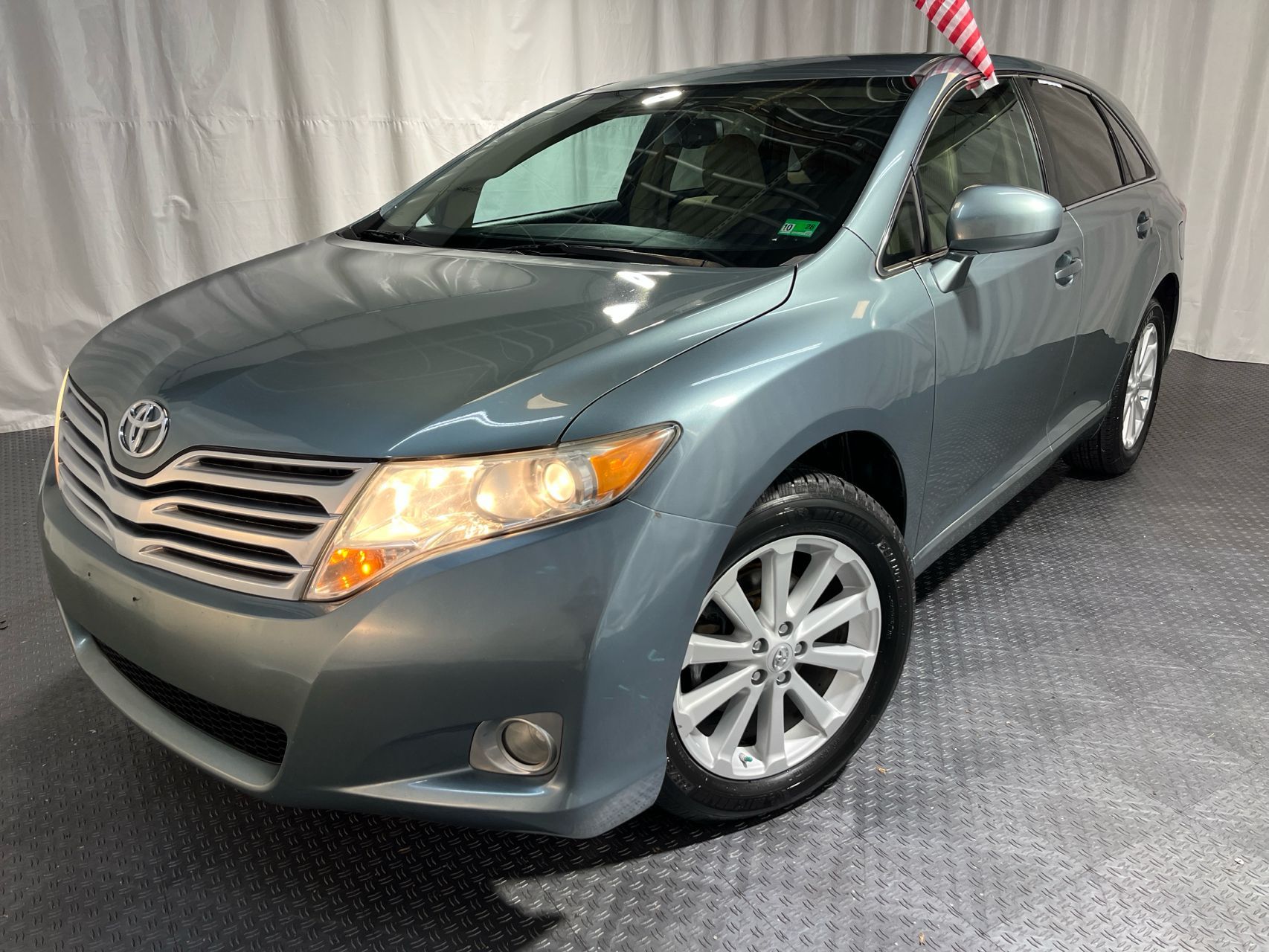 2012 Toyota Venza LE's photo