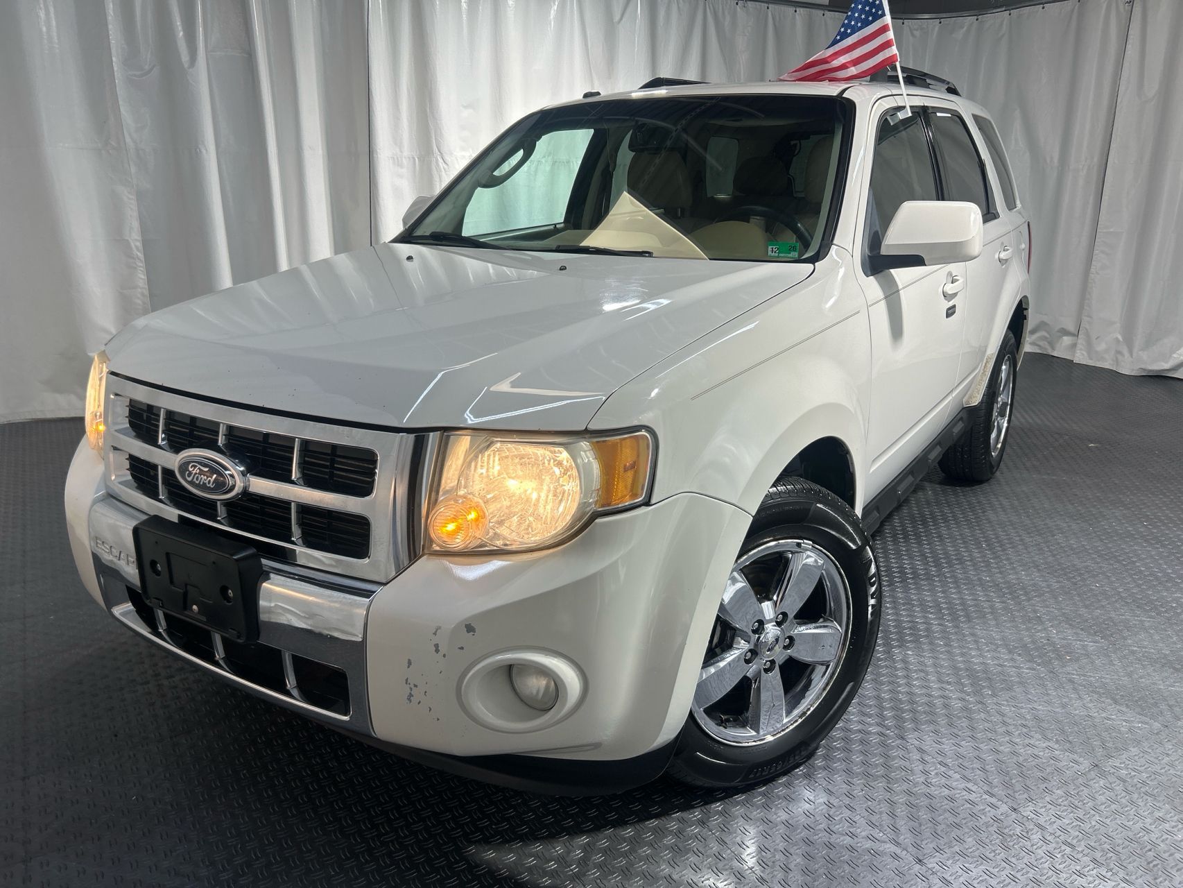 2009 Ford Escape Limited's photo