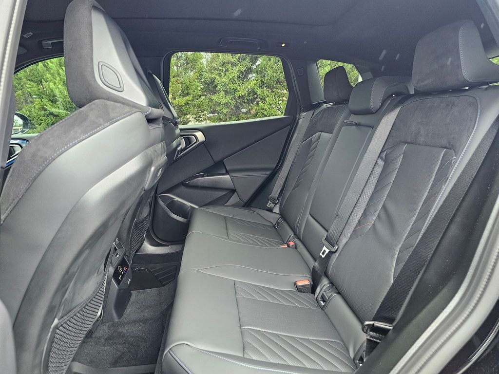2026 BMW X3 30 - Photo 19