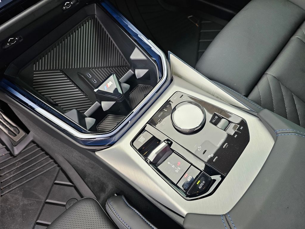 2026 BMW X3 30 - Photo 24