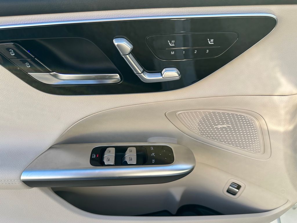 2026 Mercedes-Benz C-Class Sedan C 300 - Photo 16