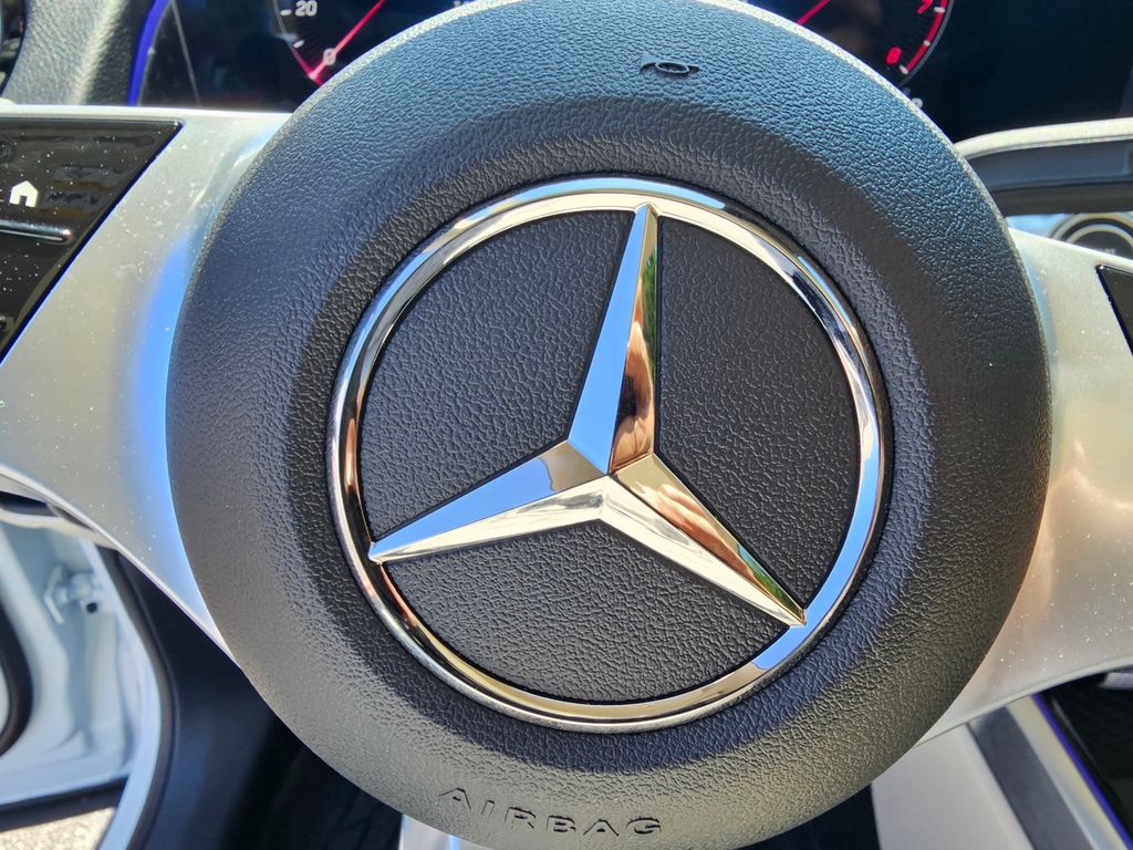 2026 Mercedes-Benz GLB 22