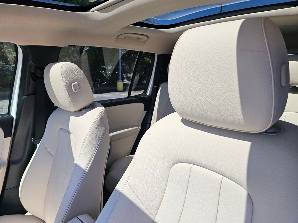 2026 Mercedes-Benz GLB 16