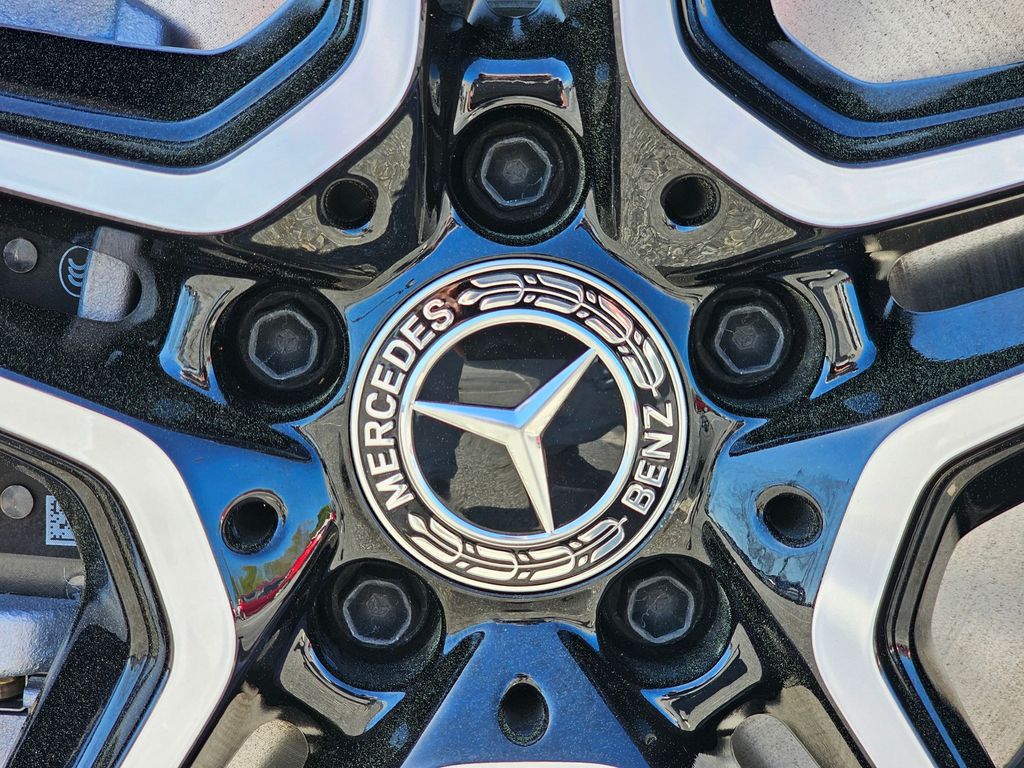 2026 Mercedes-Benz GLB 11