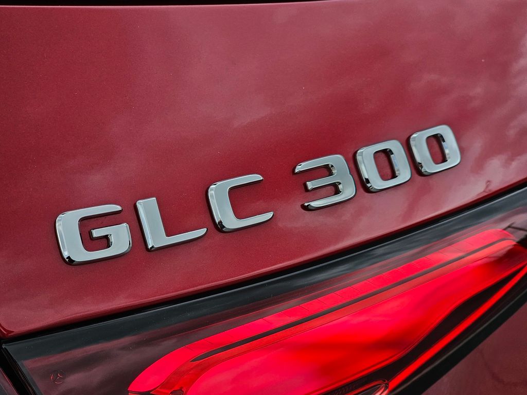 2026 Mercedes-Benz GLC Base - Photo 12