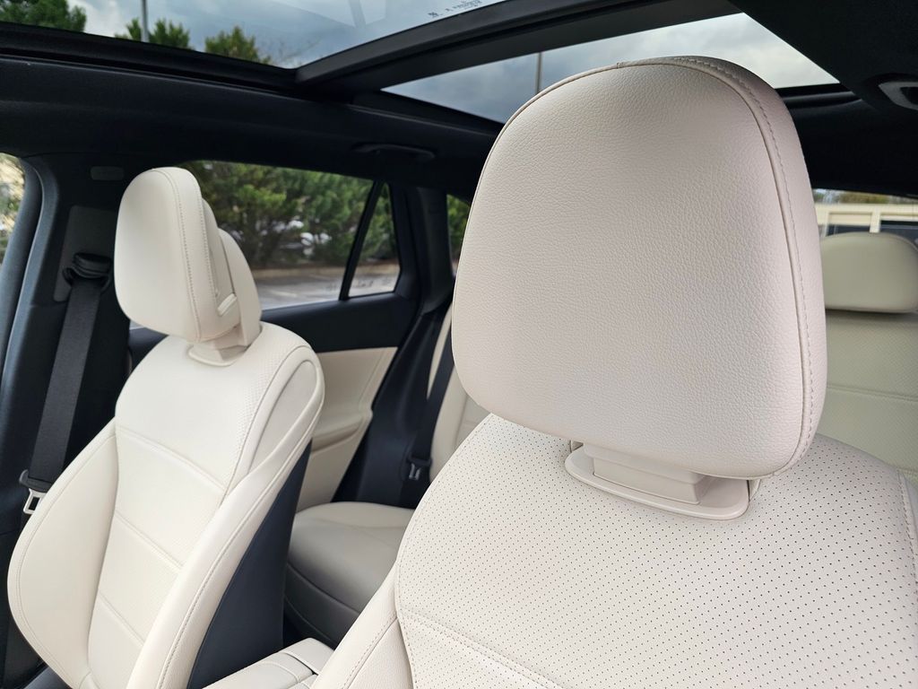 2026 Mercedes-Benz GLC Base - Photo 16