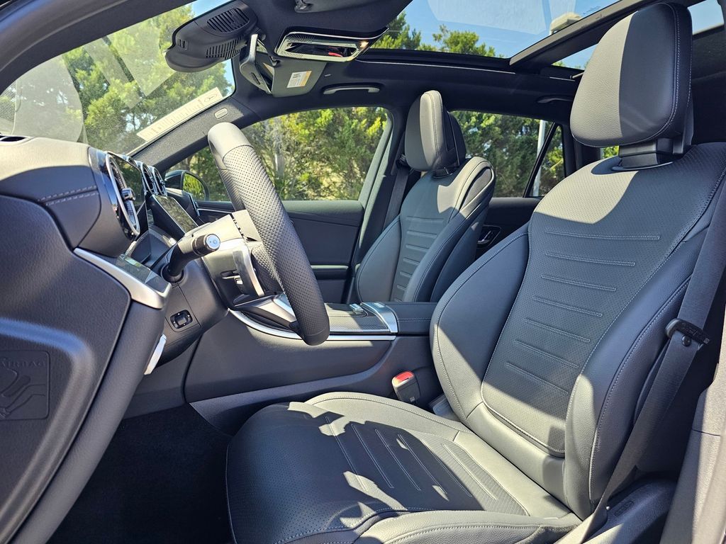 2026 Mercedes-Benz GLC Base - Photo 14