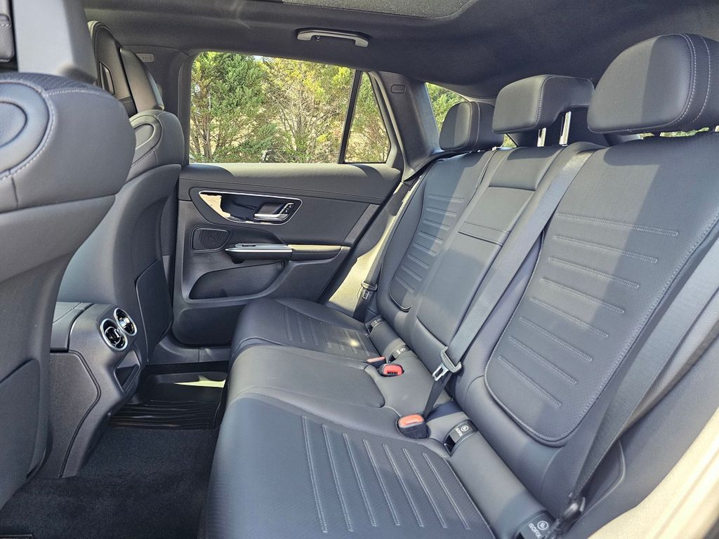 2026 Mercedes-Benz GLC Base - Photo 19