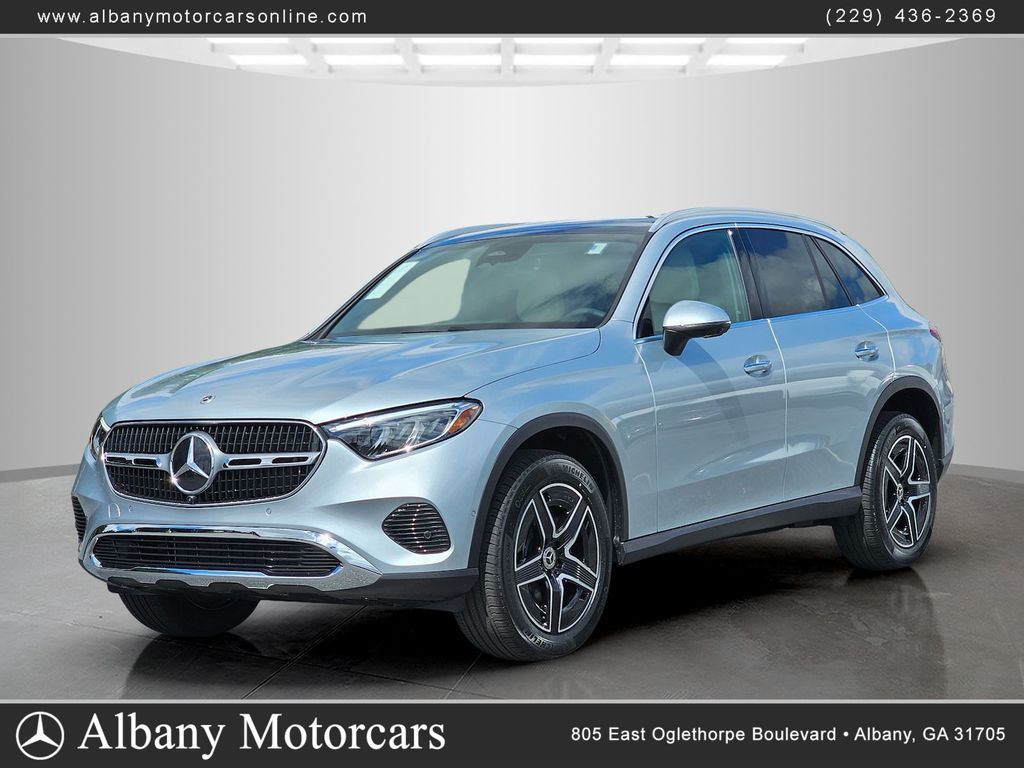 2026 Mercedes-Benz GLC