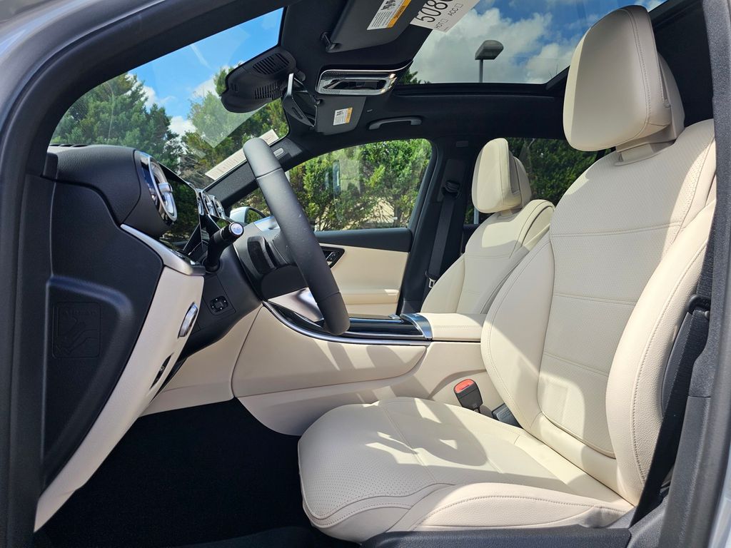 2026 Mercedes-Benz GLC Base - Photo 14