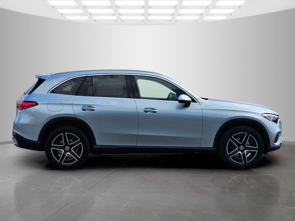 2026 Mercedes-Benz GLC Base - Photo 7