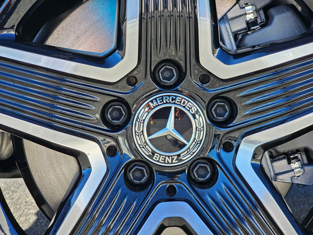 2026 Mercedes-Benz GLC Base - Photo 11