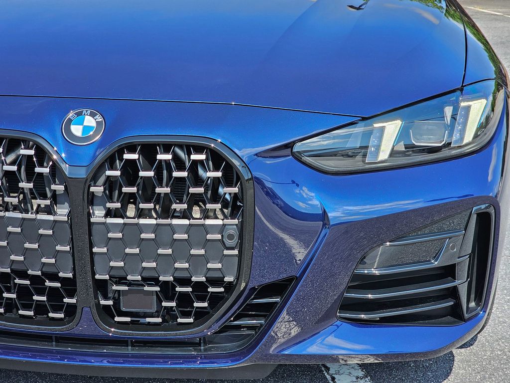 2026 BMW 4 Series 430i - Photo 9