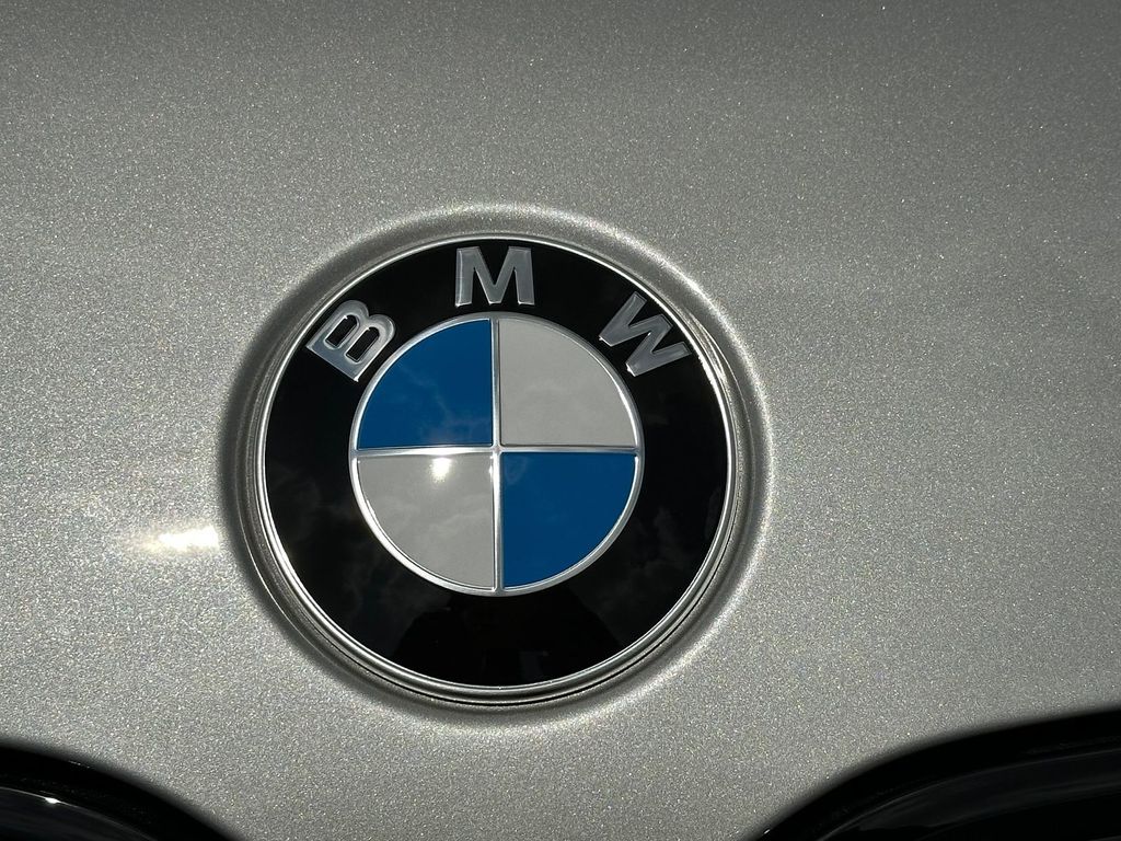 2026 BMW X1 M35i - Photo 10