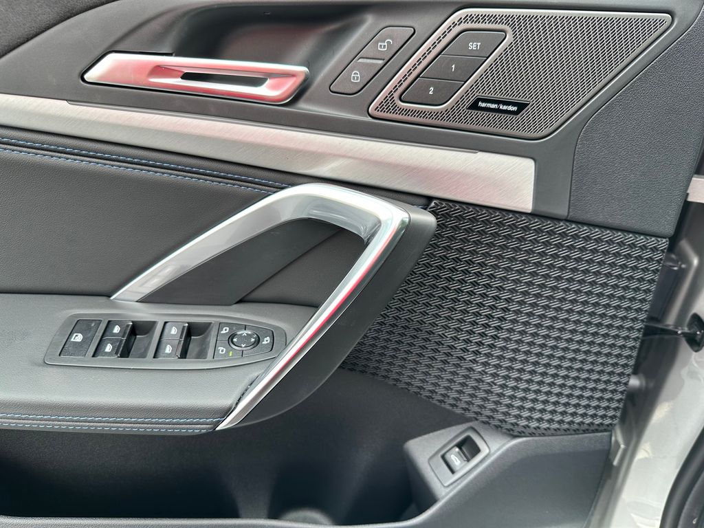 2026 BMW X1 M35i - Photo 16