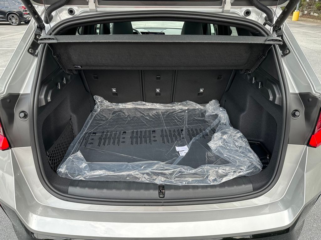 2026 BMW X1 M35i - Photo 25
