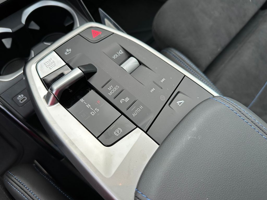 2026 BMW X1 M35i - Photo 24