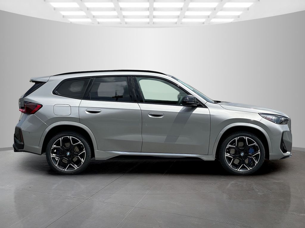 2026 BMW X1 M35i - Photo 7
