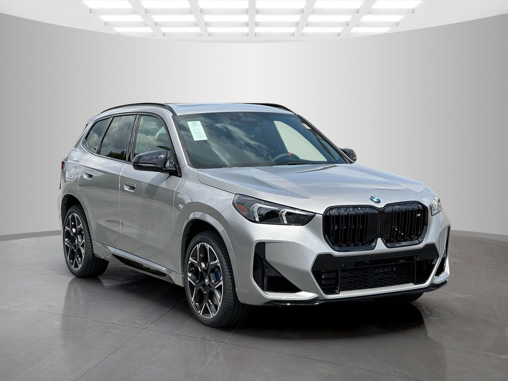 2026 BMW X1 M35i - Photo 8