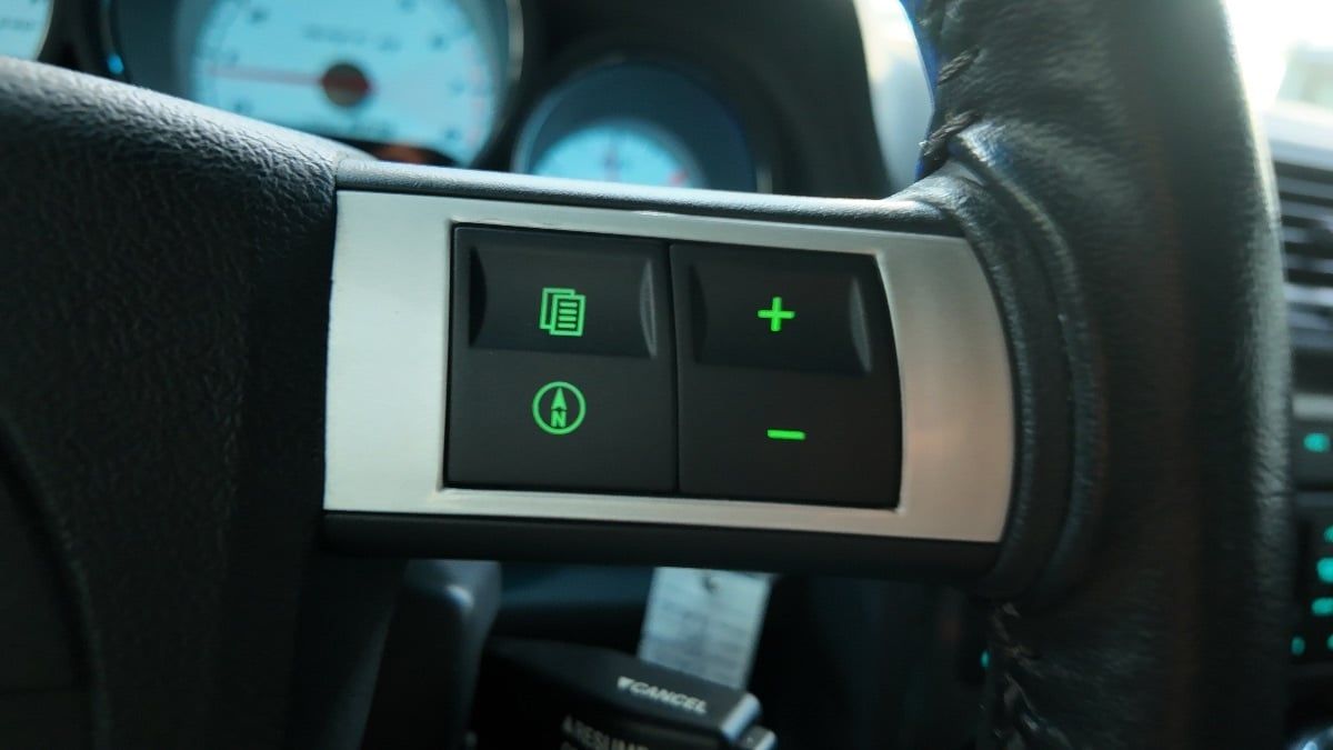 2008 Dodge Challenger thumbnail 17