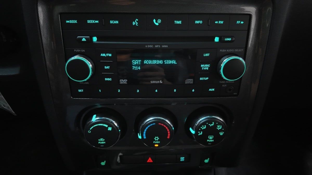 2008 Dodge Challenger thumbnail 20