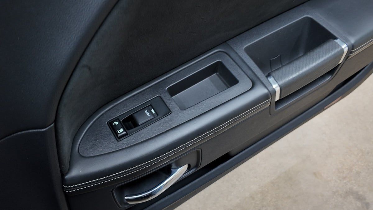 2008 Dodge Challenger thumbnail 26