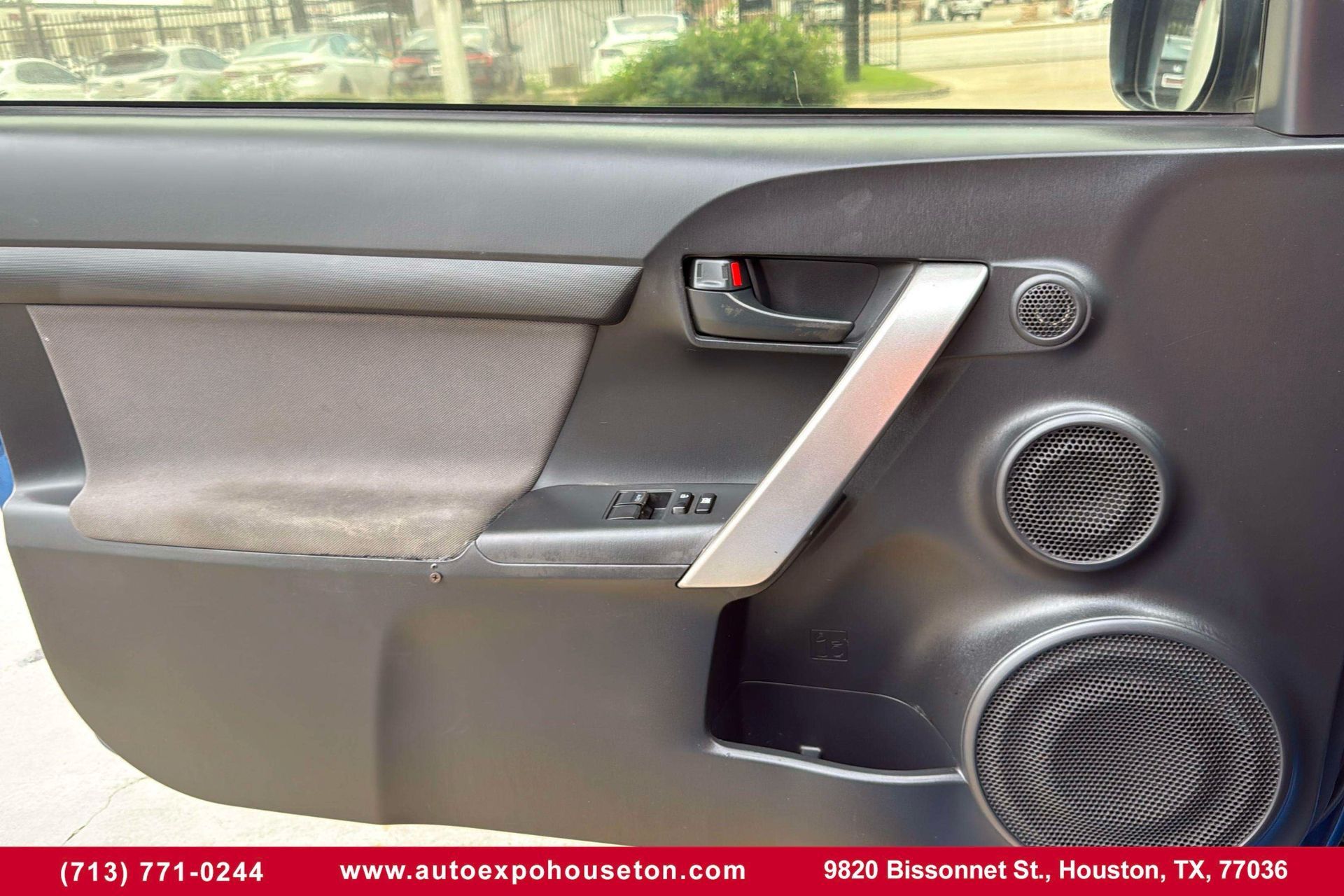 2015 Scion tC Base photo 10
