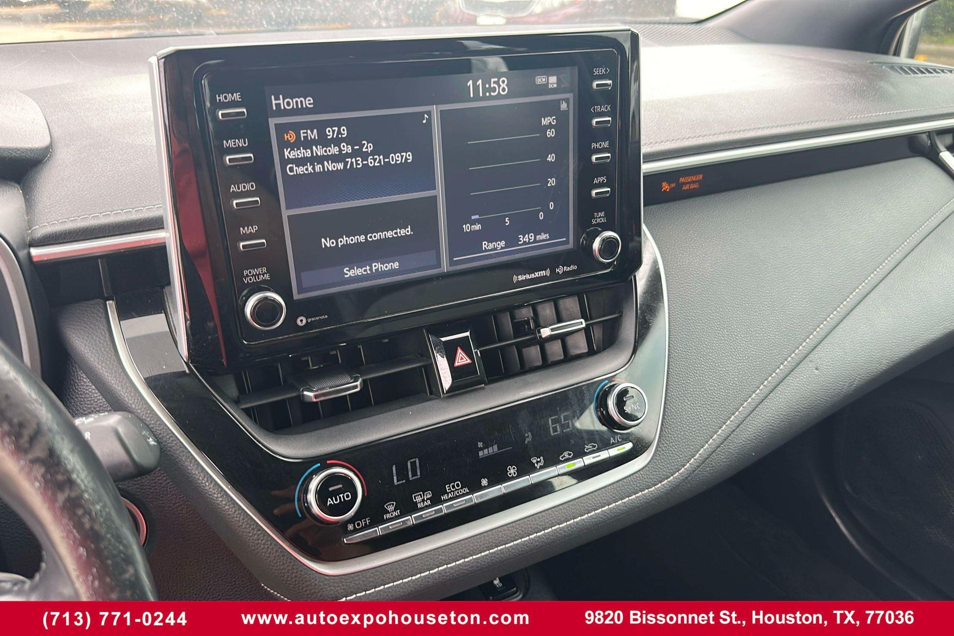 2022 Toyota Corolla XSE photo 8