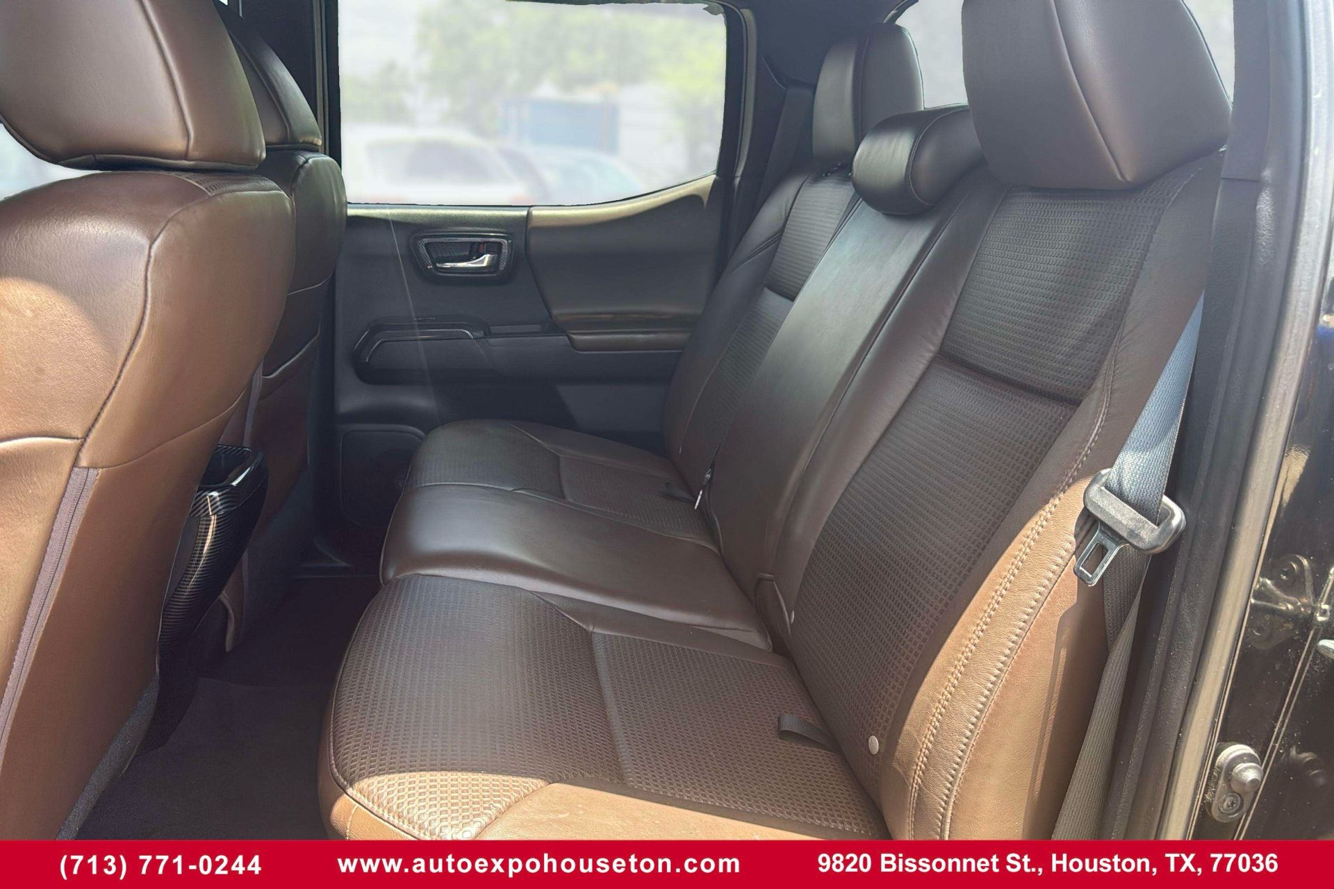 2016 Toyota Tacoma Limited photo 14
