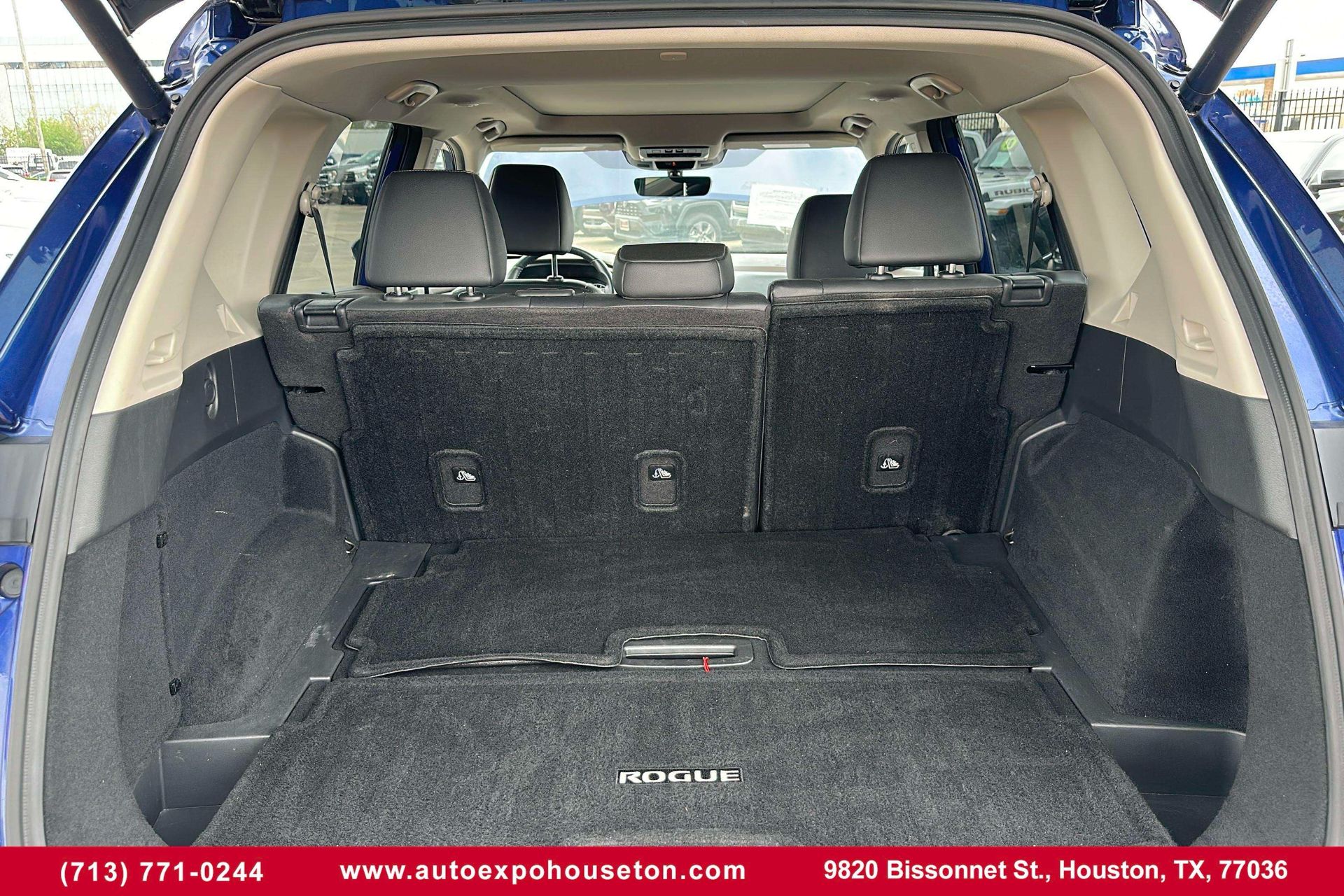 2012 Nissan Murano S photo 17