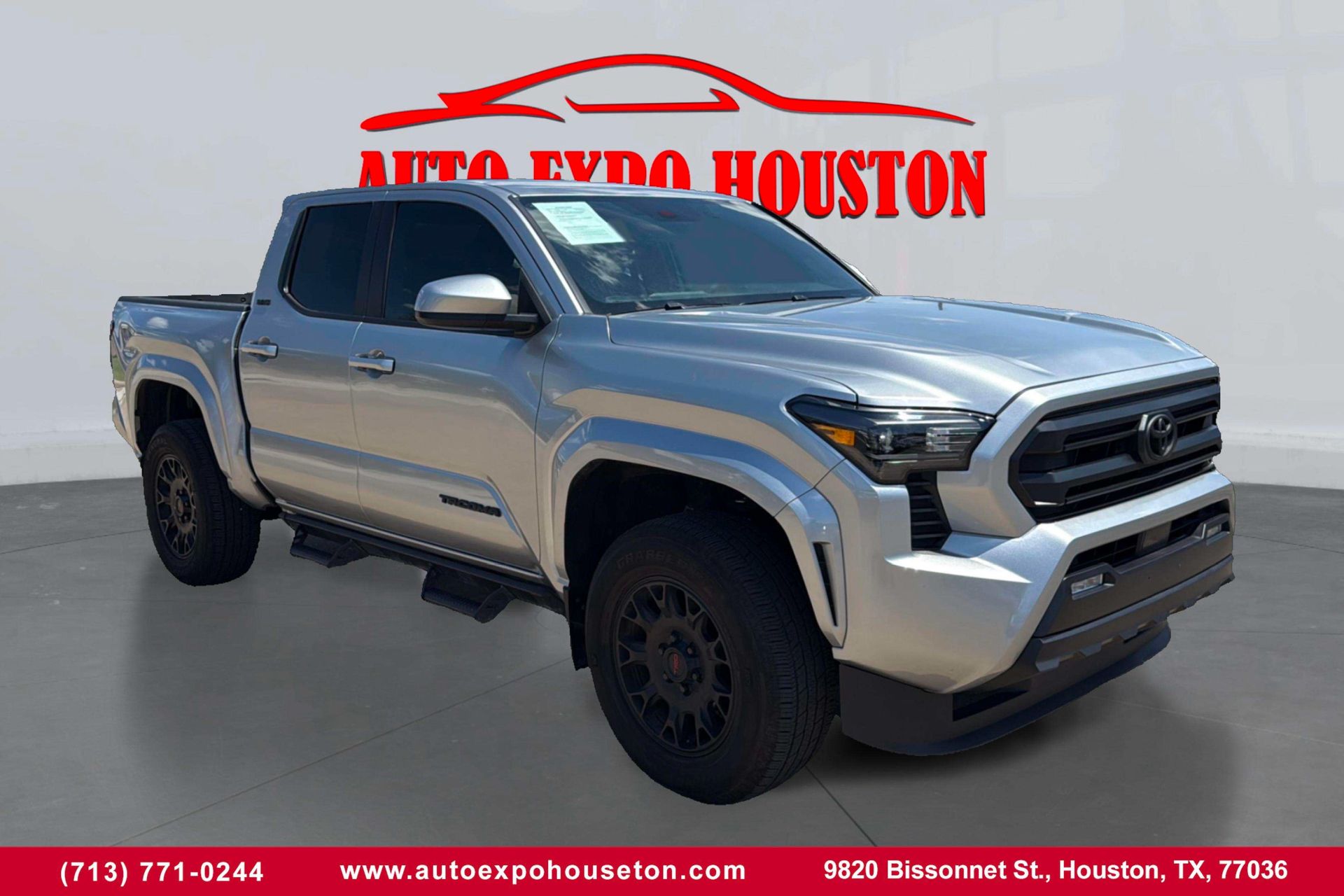 2024 Toyota Tacoma SR5 4x4 photo 3