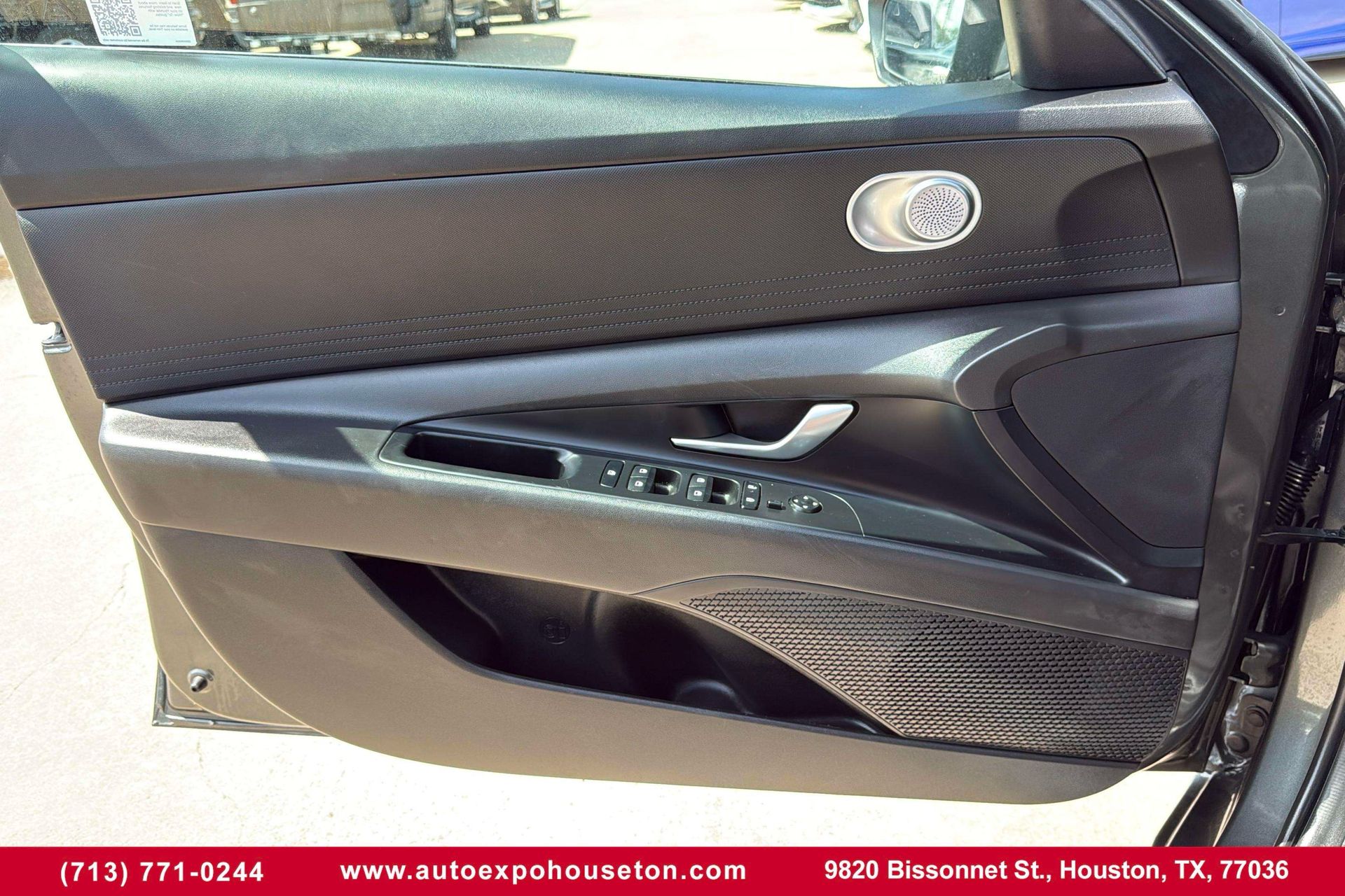 2024 Hyundai Elantra SEL photo 12