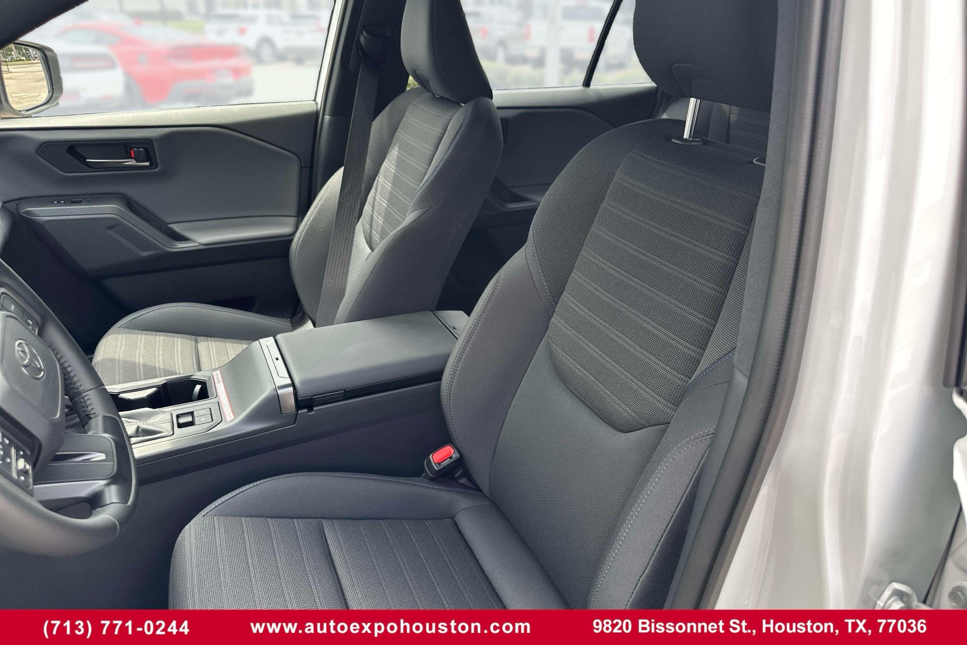 2026 Toyota RAV4 Plug-in Hybrid SE - Photo 12