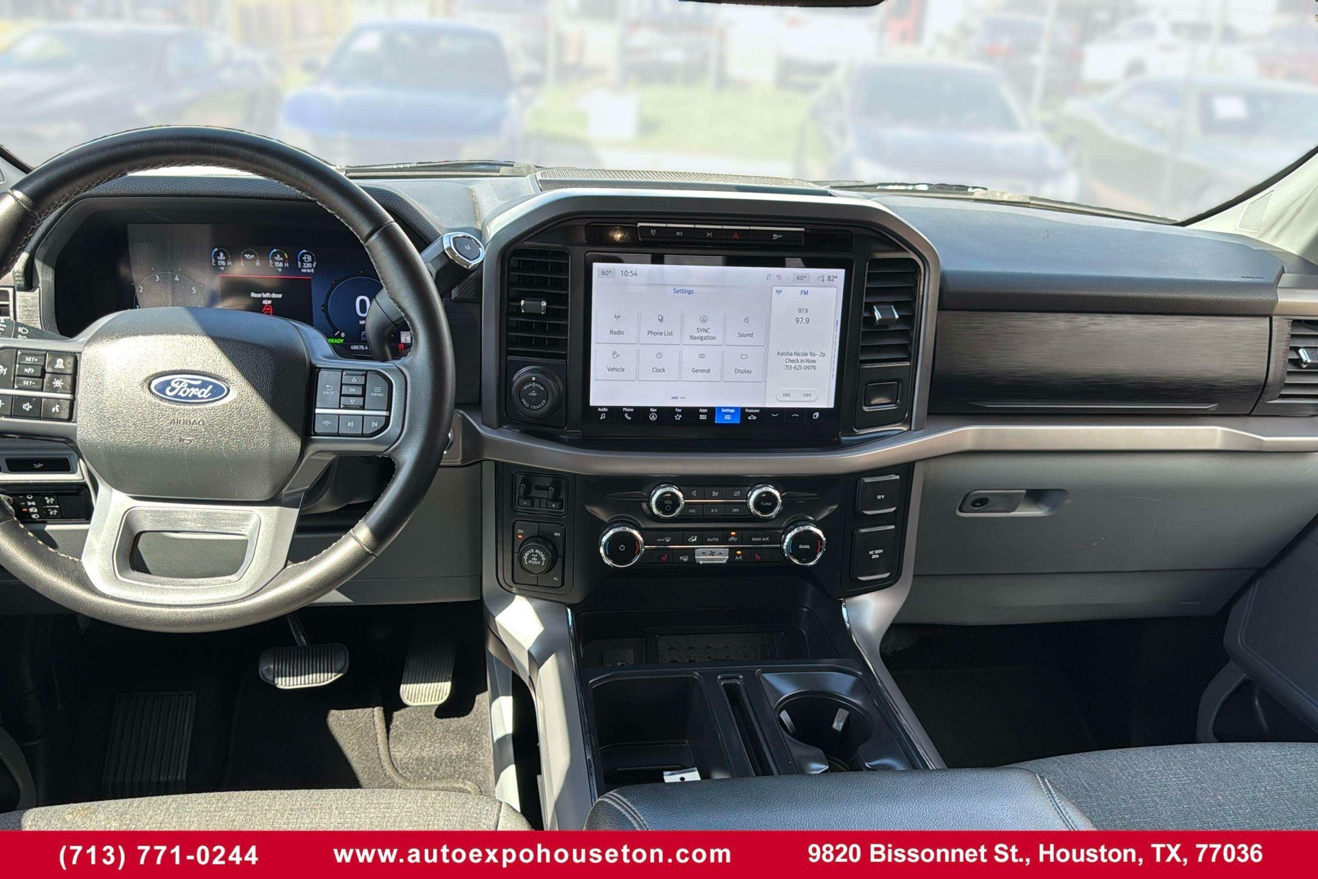 2024 Ford F-150 XLT photo 13