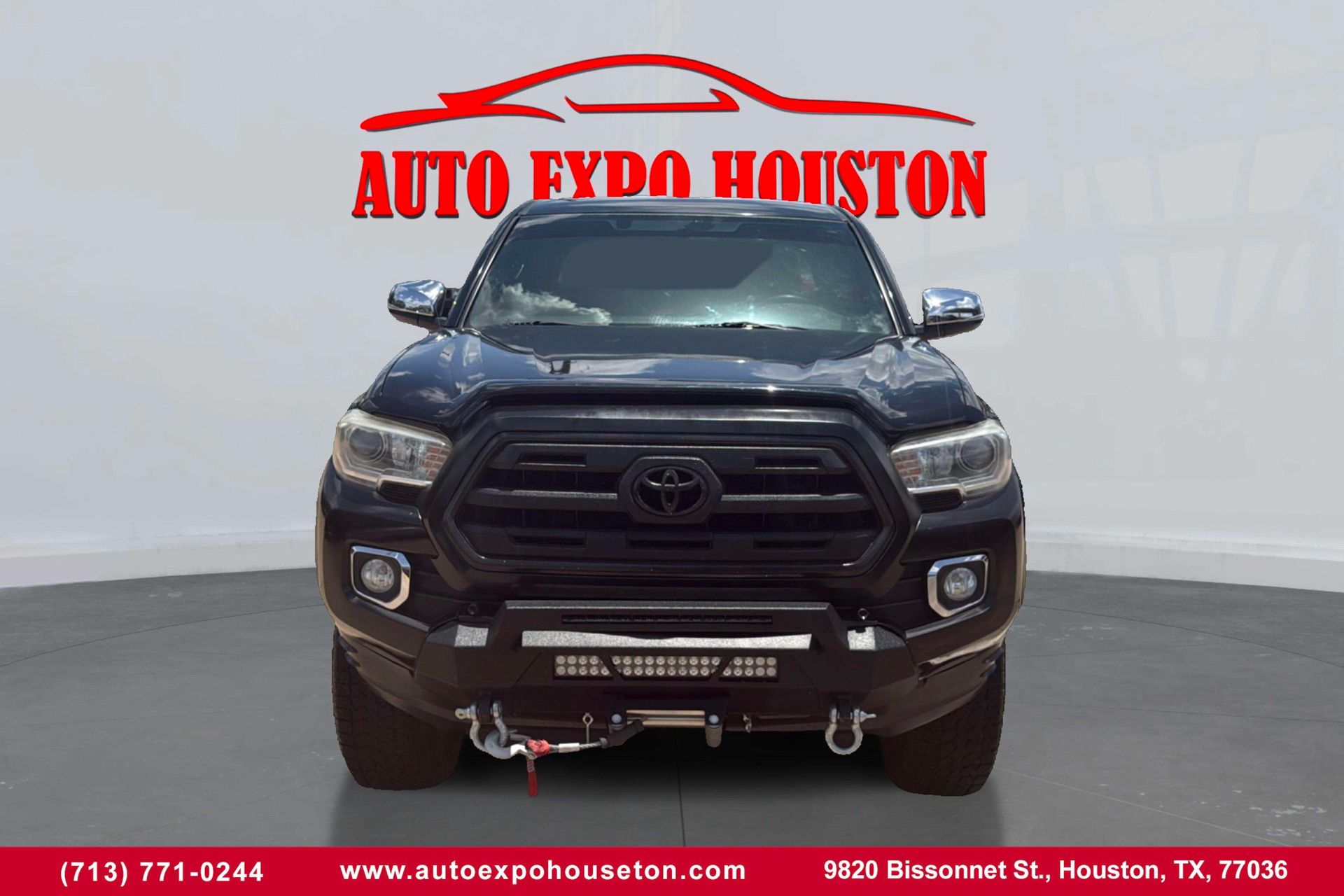 2016 Toyota Tacoma Limited photo 2