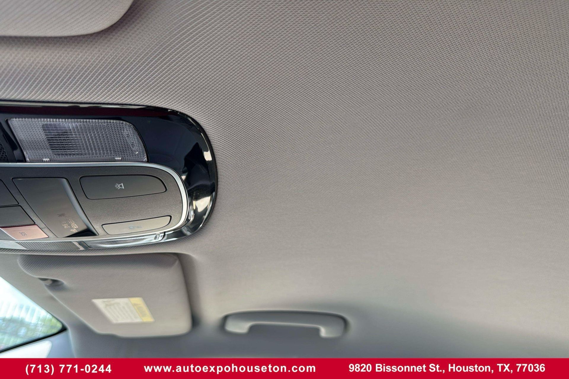 2024 Hyundai Elantra SEL photo 29