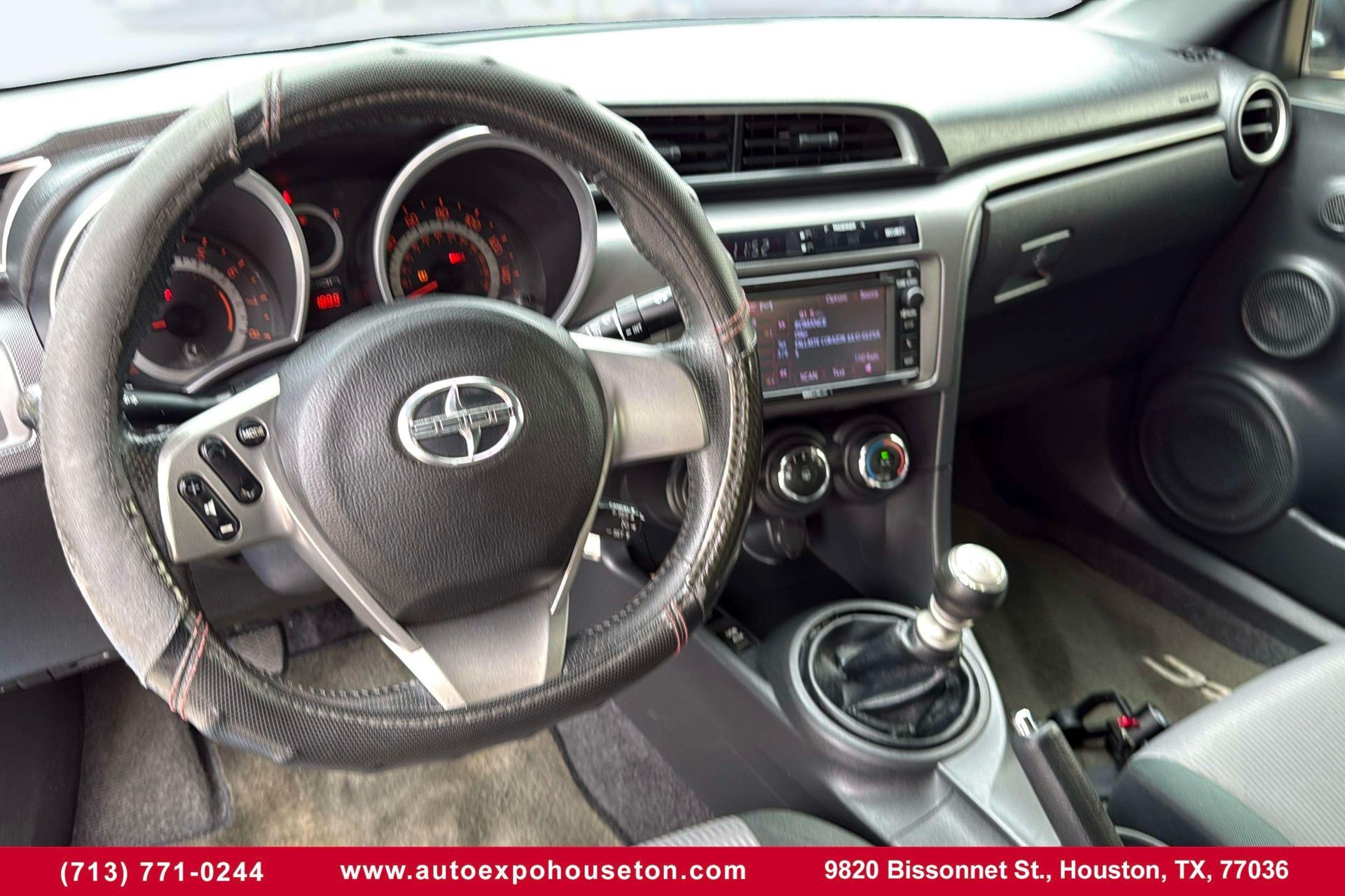 2015 Scion tC Base photo 13