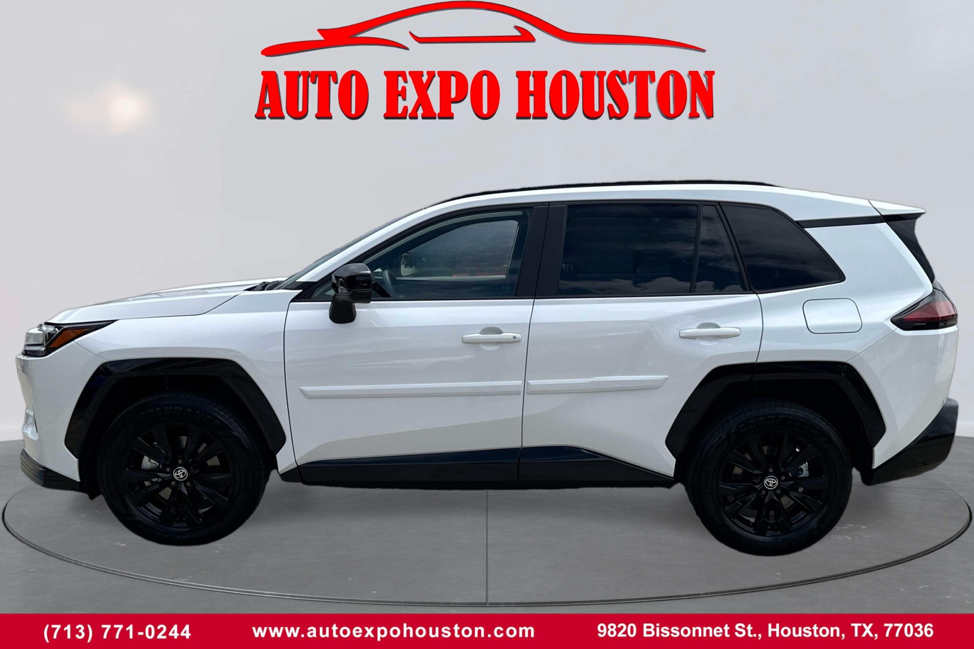 2026 Toyota RAV4 Plug-in Hybrid SE - Photo 6
