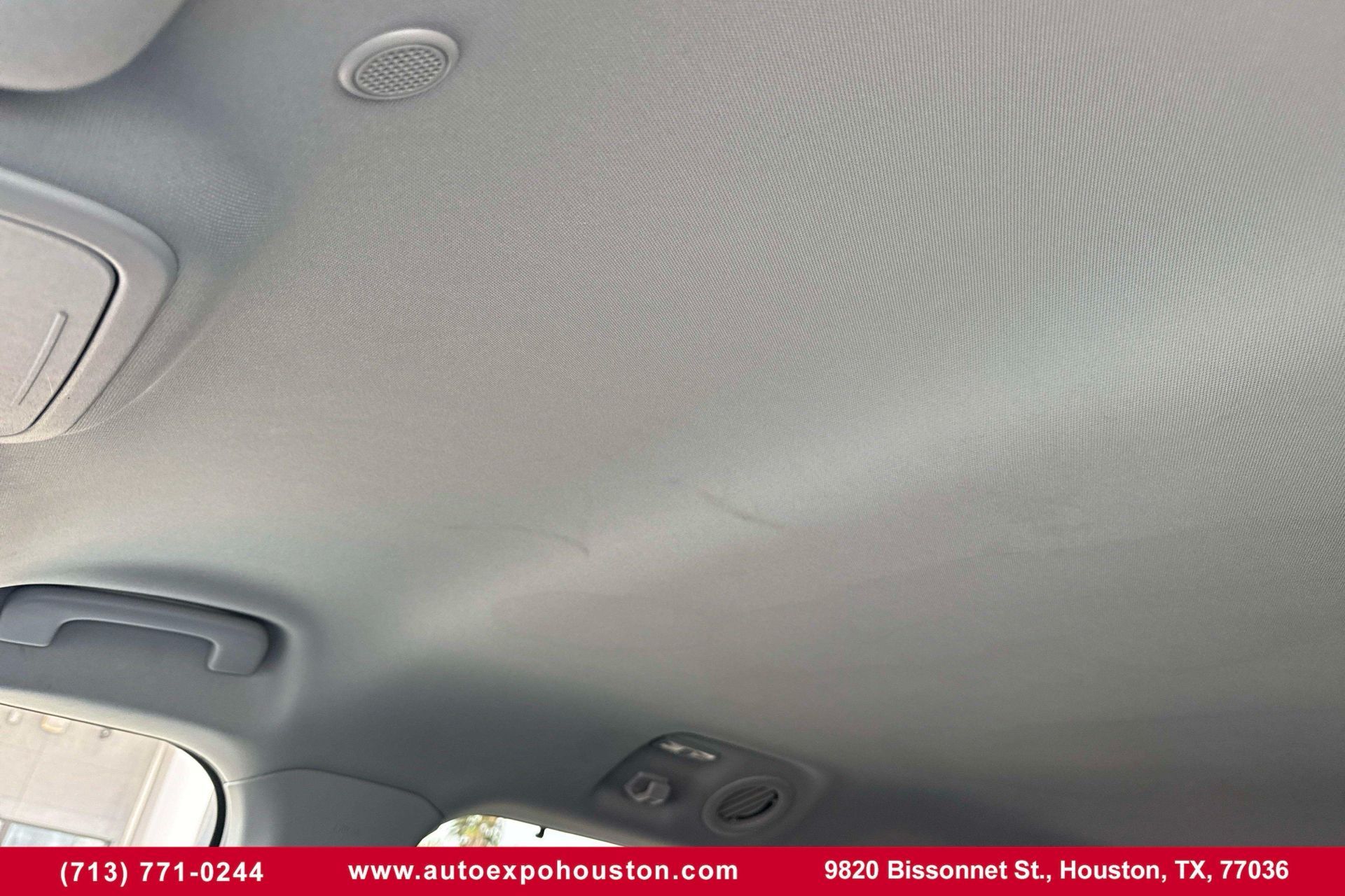 2023 Ford Explorer Limited photo 4