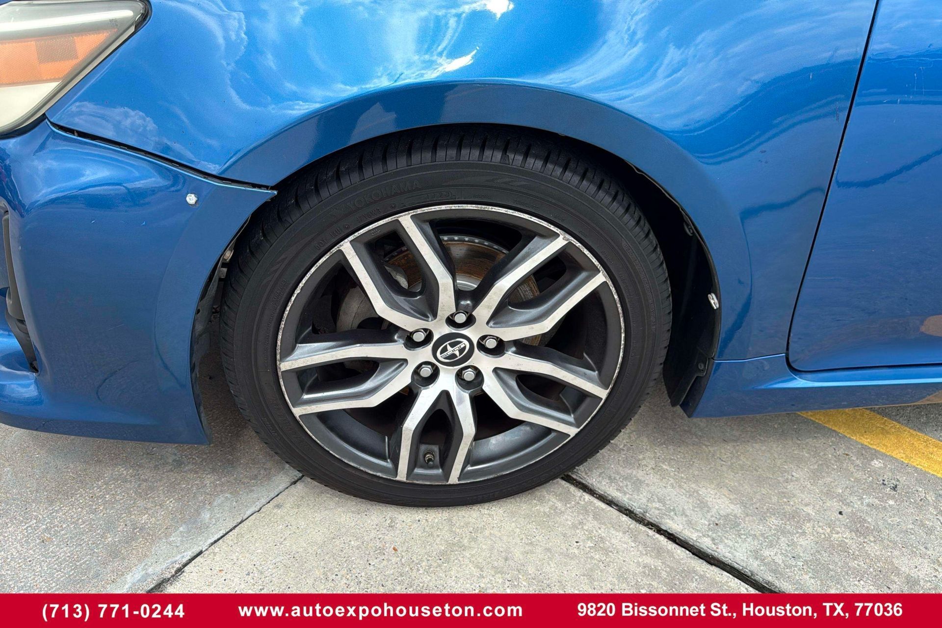 2015 Scion tC Base photo 17