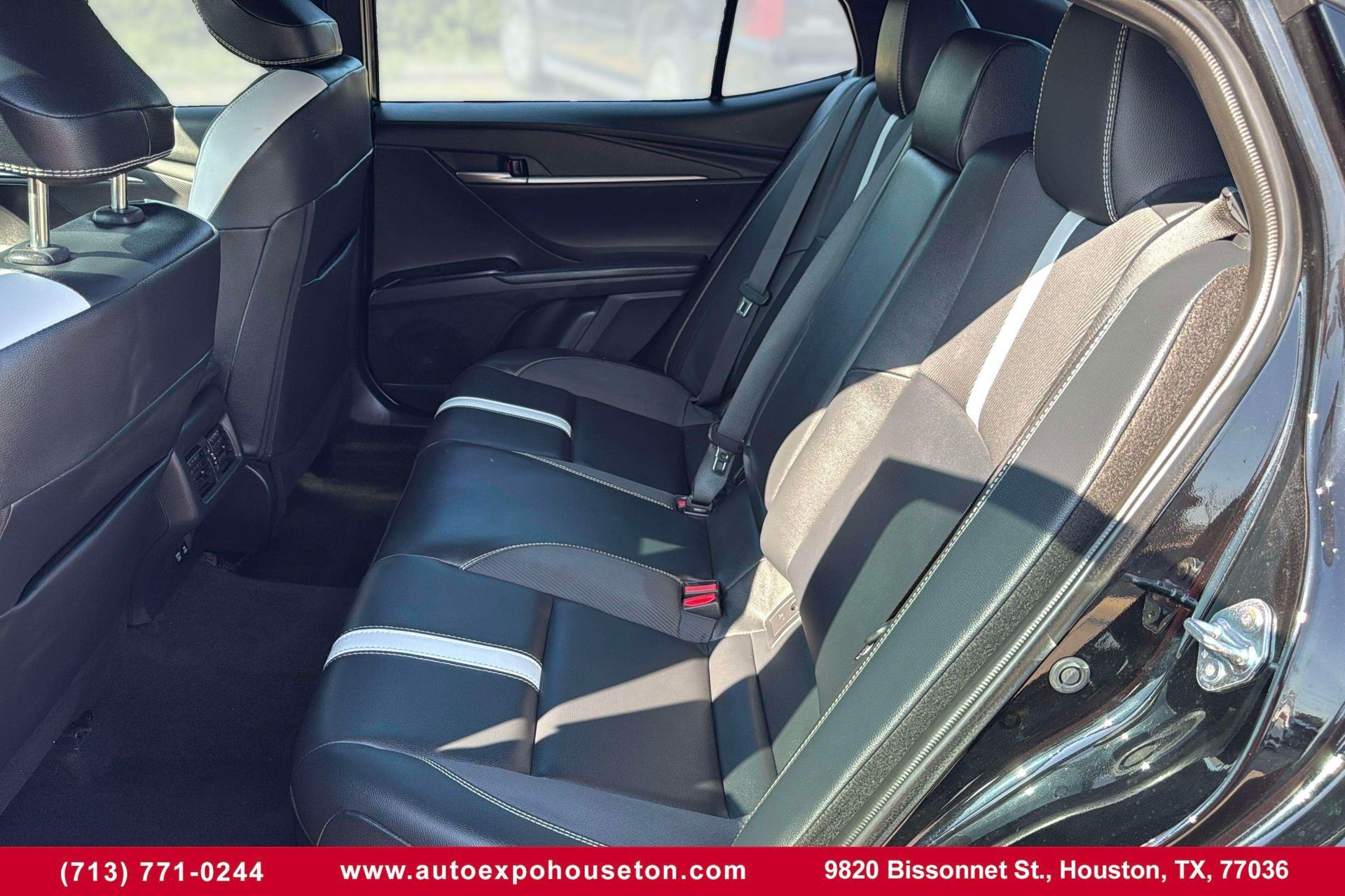 2021 Toyota Camry SE Nightshade Edition photo 29