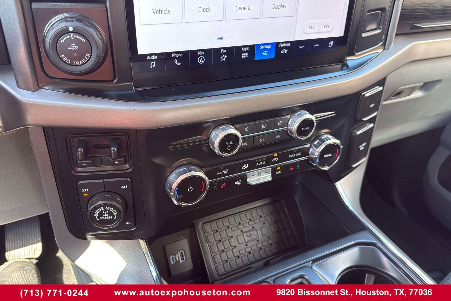 2024 Ford F-150 XLT photo 9