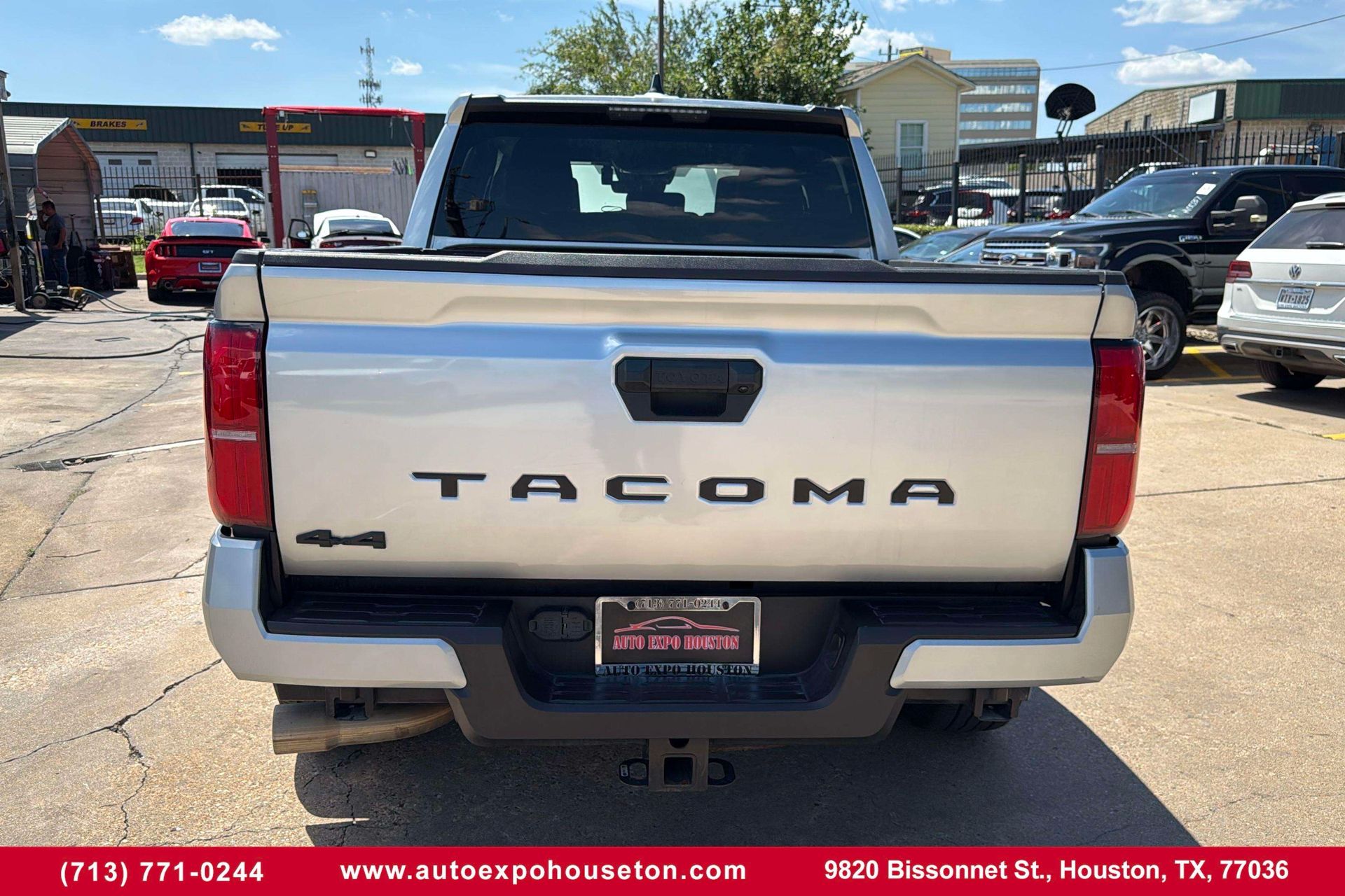 2024 Toyota Tacoma SR5 4x4 photo 16