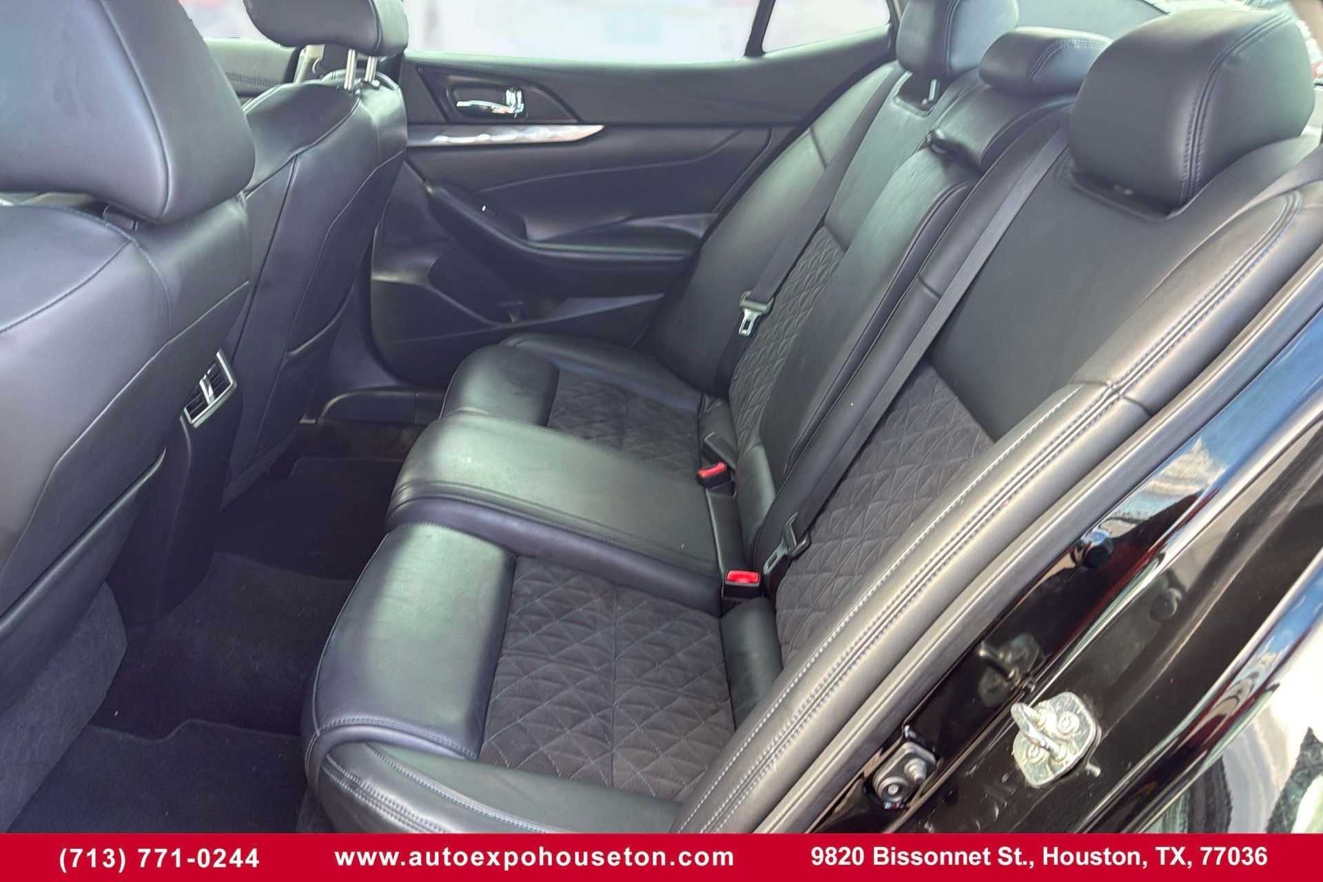2012 Nissan Murano S photo 34