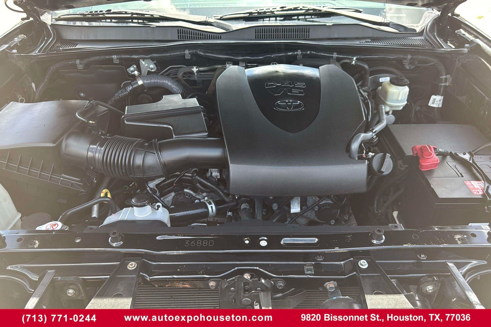 2016 Toyota Tacoma Limited photo 16